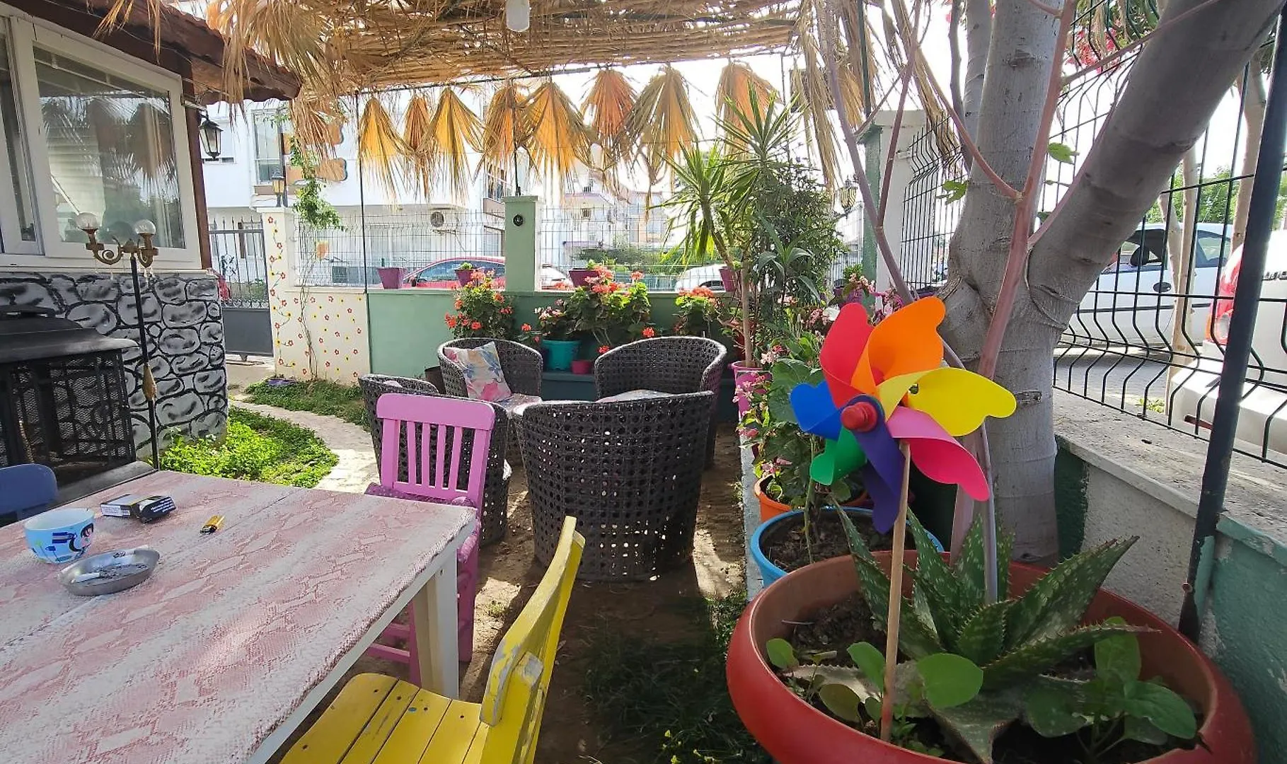 Appart hôtel Neseli Apart Bahce Cafe Seferihisar